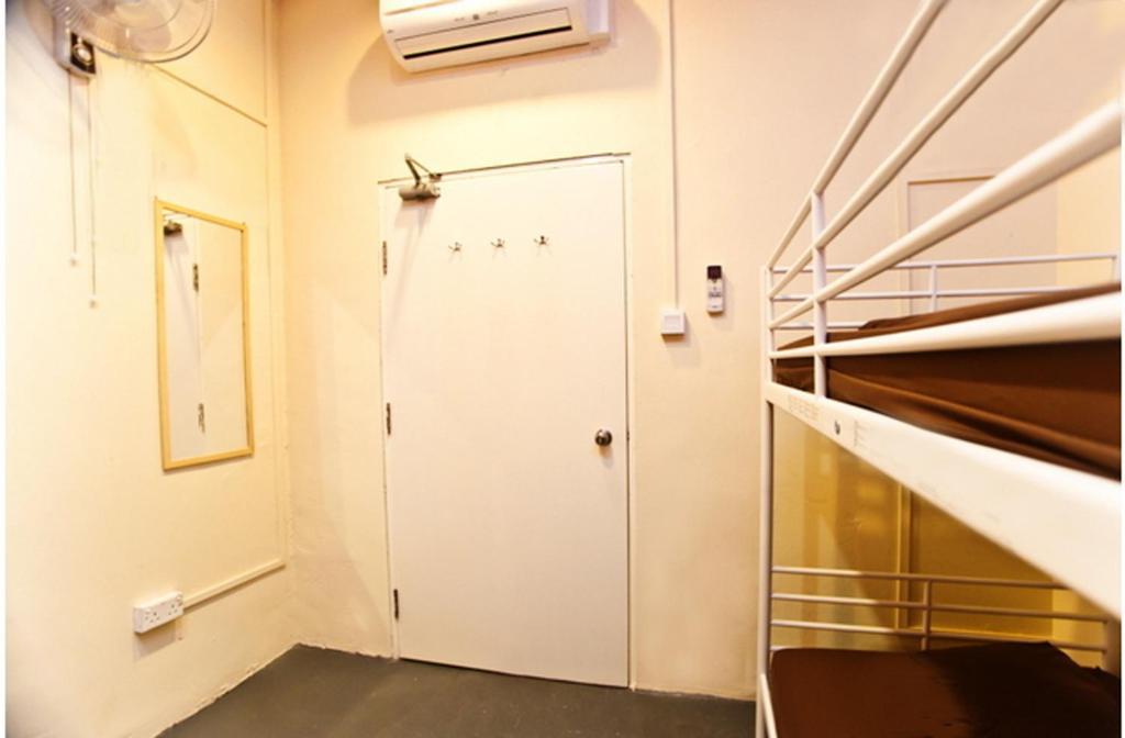 Drop Inn Сингапур Номер фото
